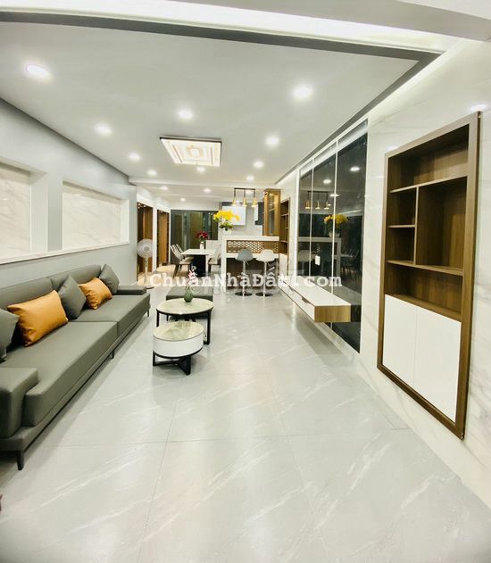 Nhà Đẹp 2 Lầu Sân thượng, Đường Huỳnh Tấn Phát, Quận 7