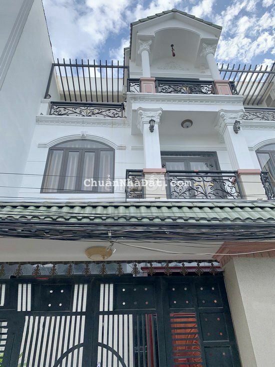 Nhà 2 Lầu Sân Thượng Hẻm Xe Hơi Phạm Hữu Lầu, P.Phú Mỹ, Quận 7