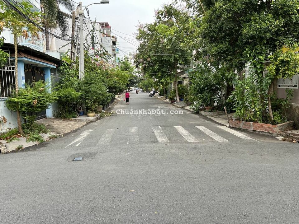 Mặt tiền đường 39 Tân Quy, Căn góc kinh doanh nhà 3 tầng 5,03x14m, SHR