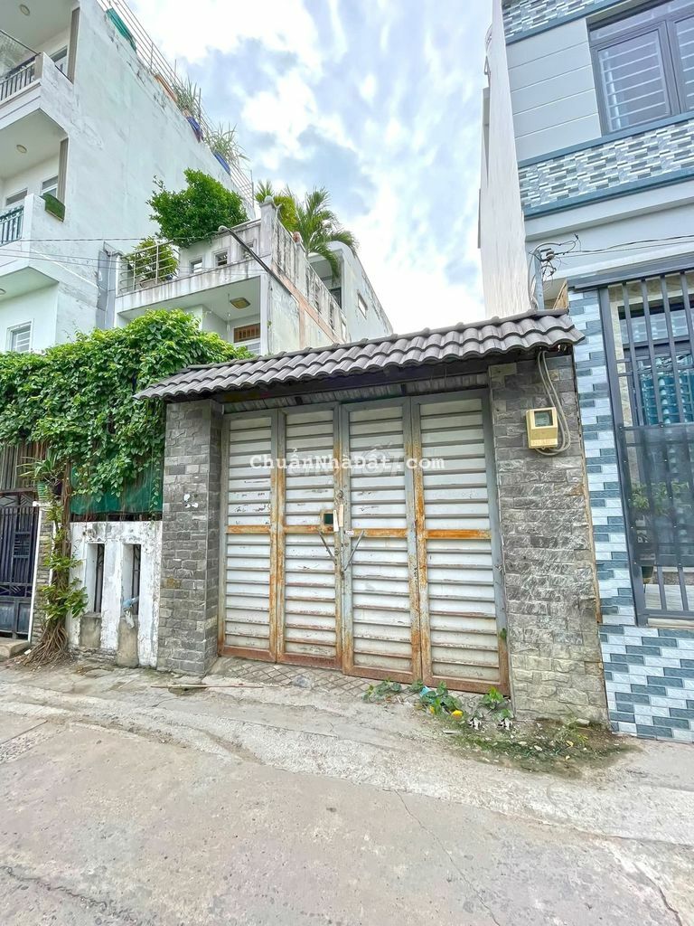 Nhà cấp 4, 70m2 đất HXH Đường Huỳnh Tấn Phát, Phường Phú Thuận, Quận 7