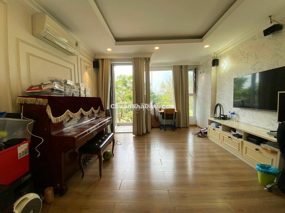 Nhà 4 tầng, đẹp hiện đại, ngay KDC Tân Phong, 4x18m, MT đường 30m