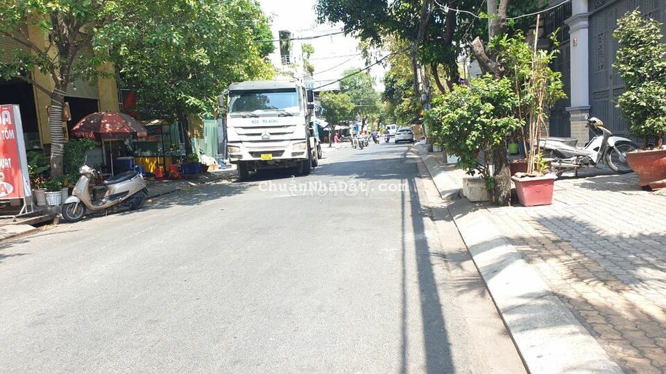 Nhà C4 mặt tiền đường số 14m, gần UBND Tân Quy, 80m2, Giá 12.5 tỷ Nhà C4 mặt tiền đường số 14m, gần UBND Tân Quy, 80m2, Giá 12.5 tỷ