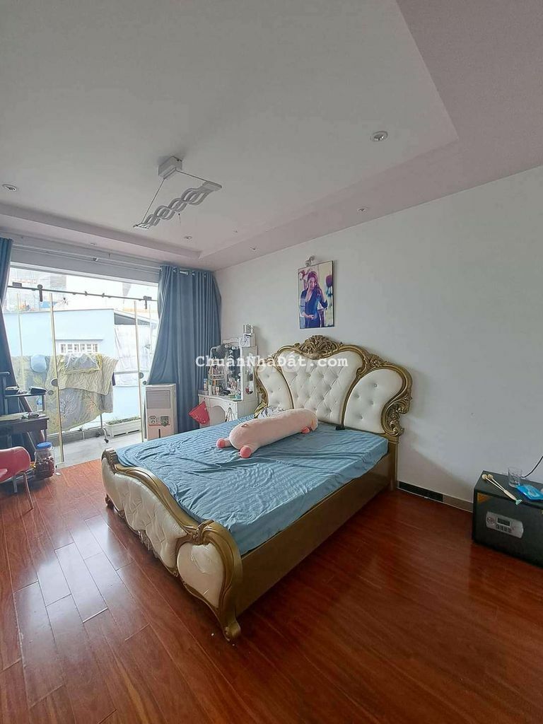 Ô tô ngủ trong nhà , 3 Tầng 5 x 16m , Huỳnh Tấn Phát