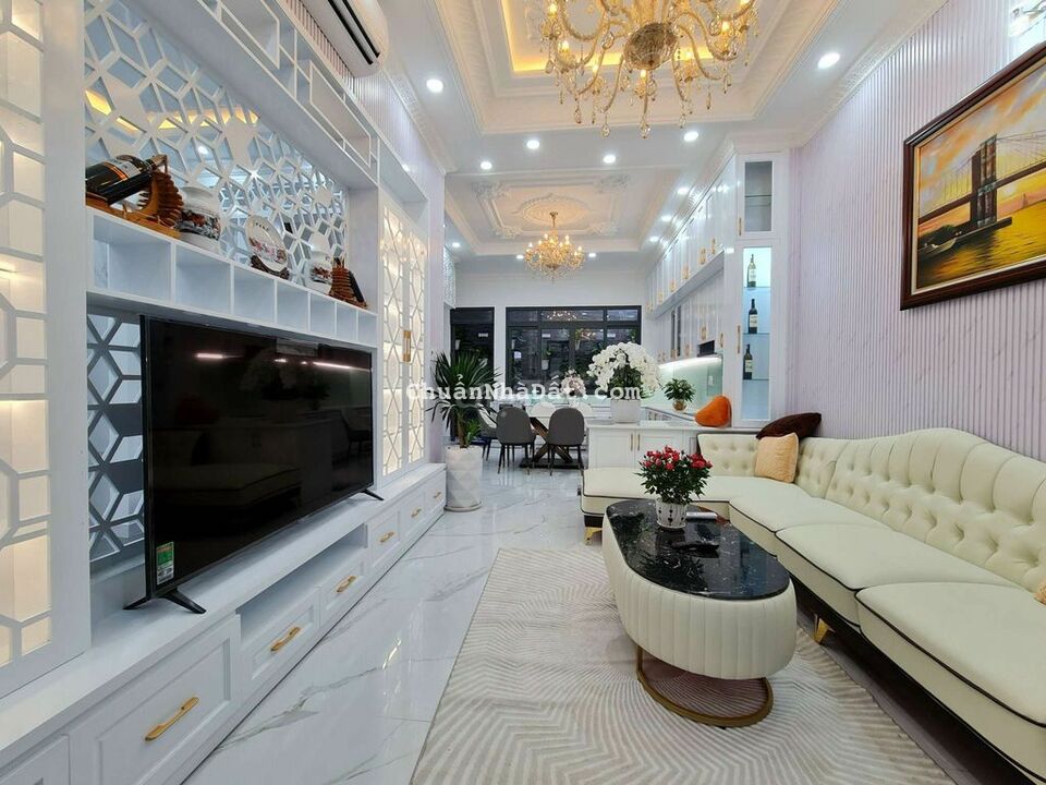 Biệt Thự Tân Cổ Điển Full Nội Thất Cao Cấp|6,8x13m Biệt Thự Tân Cổ Điển Full Nội Thất Cao Cấp|6,8x13m