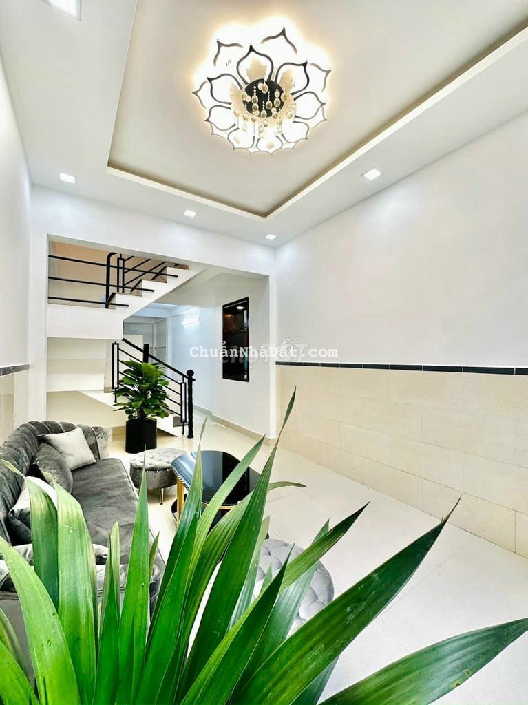 BÁN GẤP NHÀ 3 TẦNG, TÂN QUY, RỘNG 8,3M BỀ THẾ CHỈ 6 TỶ NHỎ BÁN GẤP NHÀ 3 TẦNG, TÂN QUY, RỘNG 8,3M BỀ THẾ CHỈ 6 TỶ NHỎ