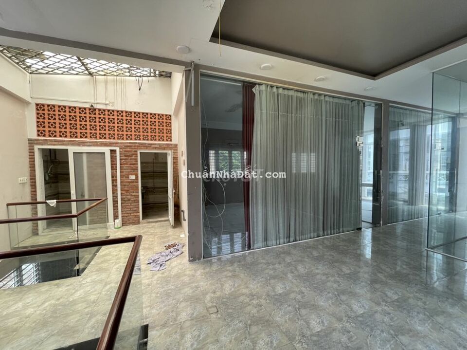 Nhà Bán DT KHỦNG  Hẻm xe tải Đặng Chất.P2.Q8