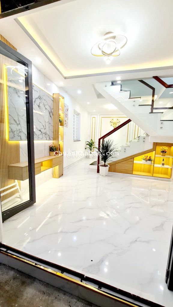 🔴Nhà 3 tầng mới hẻm Dương Bá Trạc P1Q8. Giá 3,78 tỷ TL