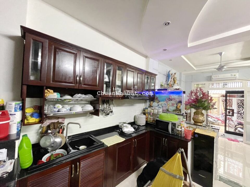 🔴Nhà bán hẻm chợ Rạch Ông P2Q8. Trệt,2 lầu,sân thượng. Giá 6,2 tỷ TL