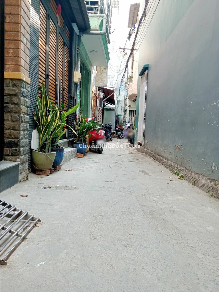 🔴Nhà bán hẻm 3m đường Đặng Chất P2Q8