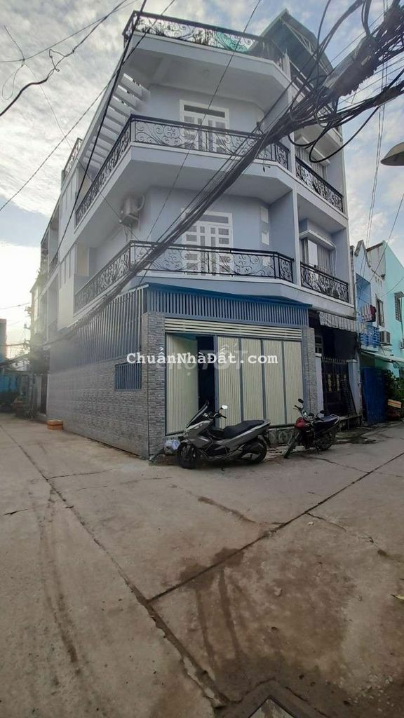 Nhà góc 2 mặt tiền đường 3,5 tấm giá 4,8 tỷ