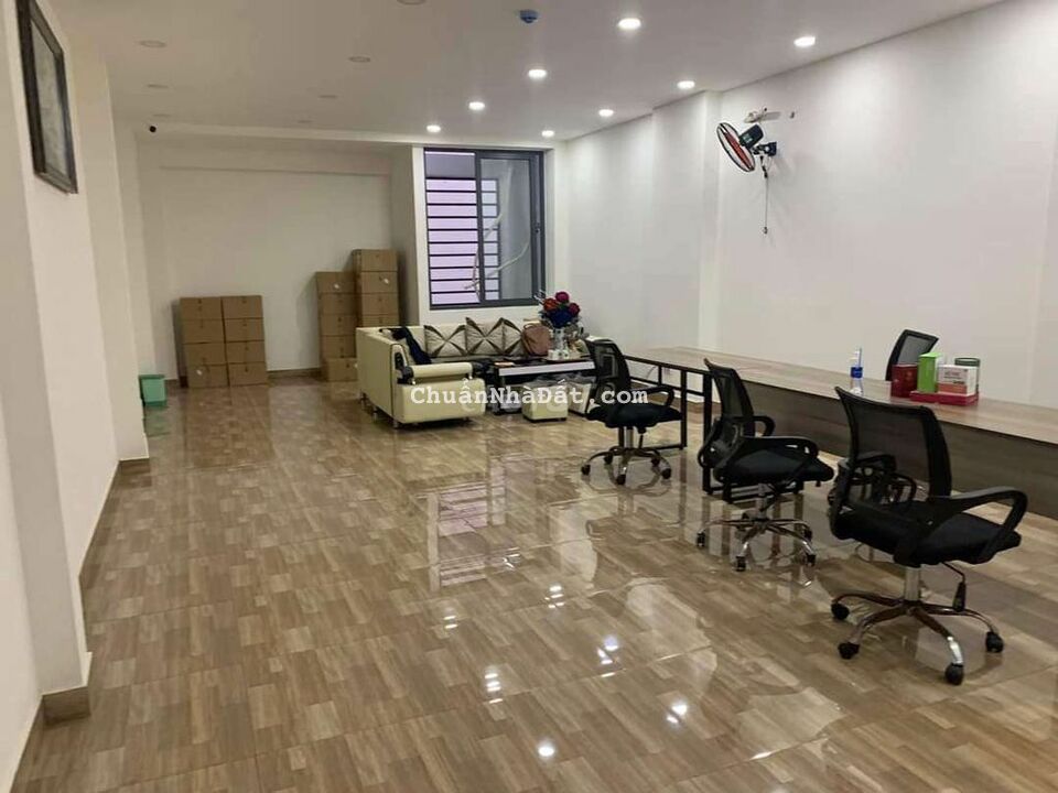 Nhà 5 tầng mặt tiền kinh doanh Tạ Quang Bửu, 4.4x16