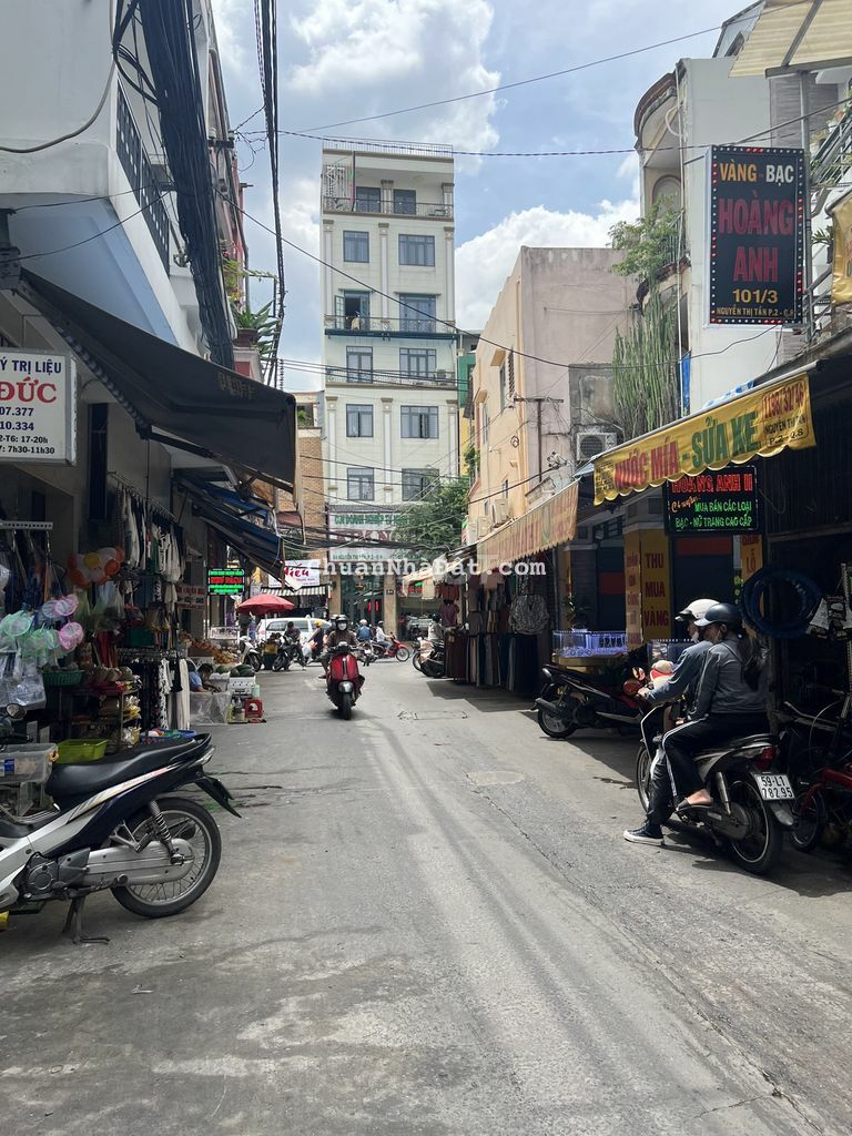 Nhà Bán Hẻm 100A Chợ Nguyễn Thị Tần thông Dương Bá Trạc. P2 Q8.