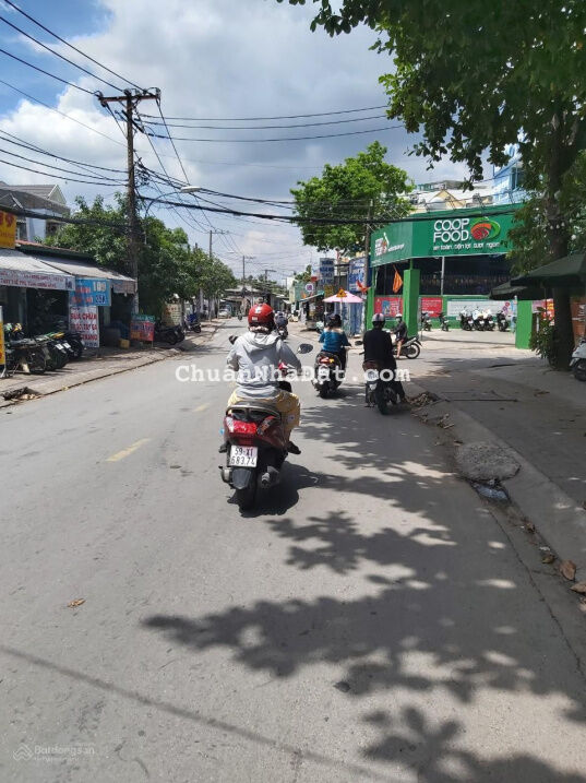 Thật 100% vị trí mặt tiền kinh doanh trung tâm Quận 9 đường Đình Phong Phú DT 108m2 chỉ 160tr/m2