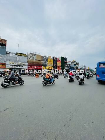 Ngộp-Giảm 6,5 tỷ bán gấp tòa nhà 6 tầng Quang Trung Hiệp Phú Q9 ngay trường Hoa Lư giá 13 tỷ nhỉn