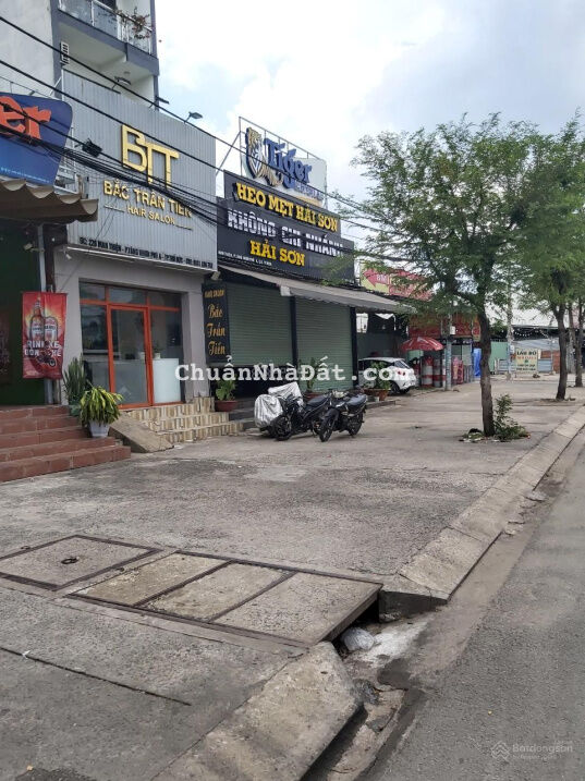 Bán mặt tiền vip Man Thiện - Lê Văn Việt Quận 9 DT 5.4x30m giá 160tr/m2 Bán mặt tiền vip Man Thiện - Lê Văn Việt Quận 9 DT 5.4x30m giá 160tr/m2