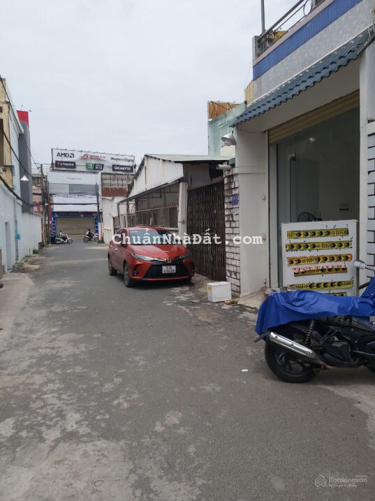 Chủ ĐỨT bán Gấp Mặt tiền HXH 8m Lê Văn Việt giao Đình Phong Phú dt 6.6x22m Chỉ 100tr/m