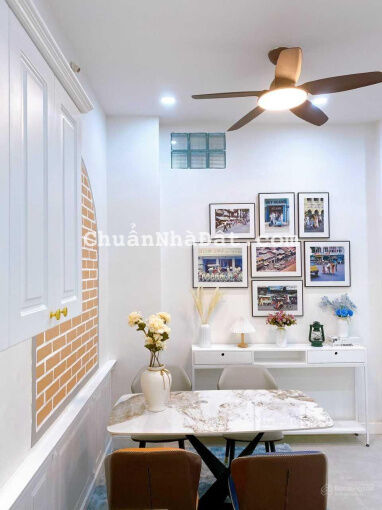 Nhà xinh decor phong cách hiện đại trẻ trung KDC Nam Khang Residence, giá 4.92 tỷ, tặng nội thất Nhà xinh decor phong cách hiện đại trẻ trung KDC Nam Khang Residence, giá 4.92 tỷ, tặng nội thất