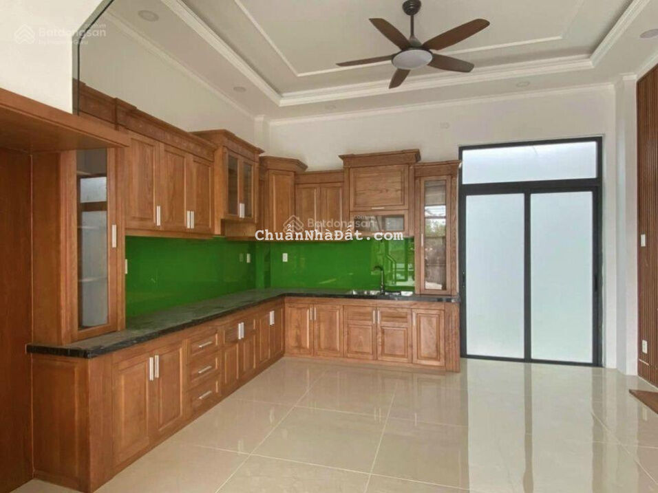 Nhà 4 tầng mặt tiền hẻm 71 đường Võ Văn Hát