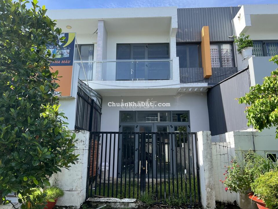 Nhà trung tâm Phú Cường ngay Bệnh Viện Đa Khoa, 5x20, 2 tầng, Sổ Hồng