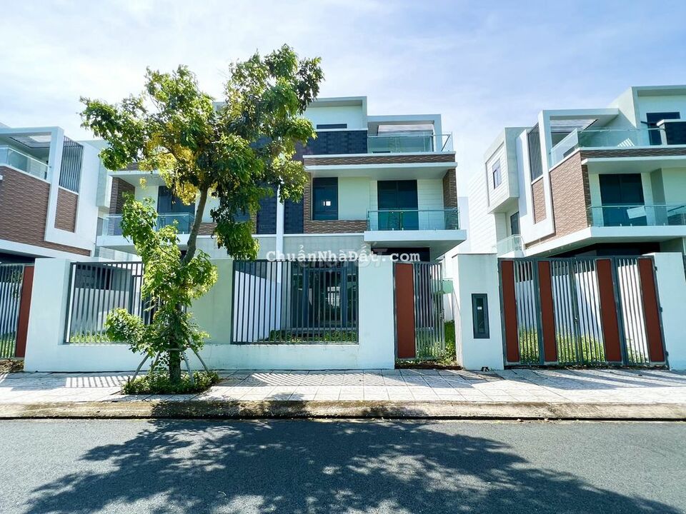 Biệt Thự Song Lập Phú Cường 10x24, 3 tầng, Sổ Hồng, Đông Nam, 5 tỷ 750