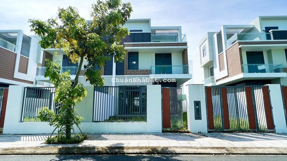 Biệt Thự Song Lập Phú Cường 10x24, 3 tầng, Sổ Hồng, Đông Nam, 5 tỷ 750