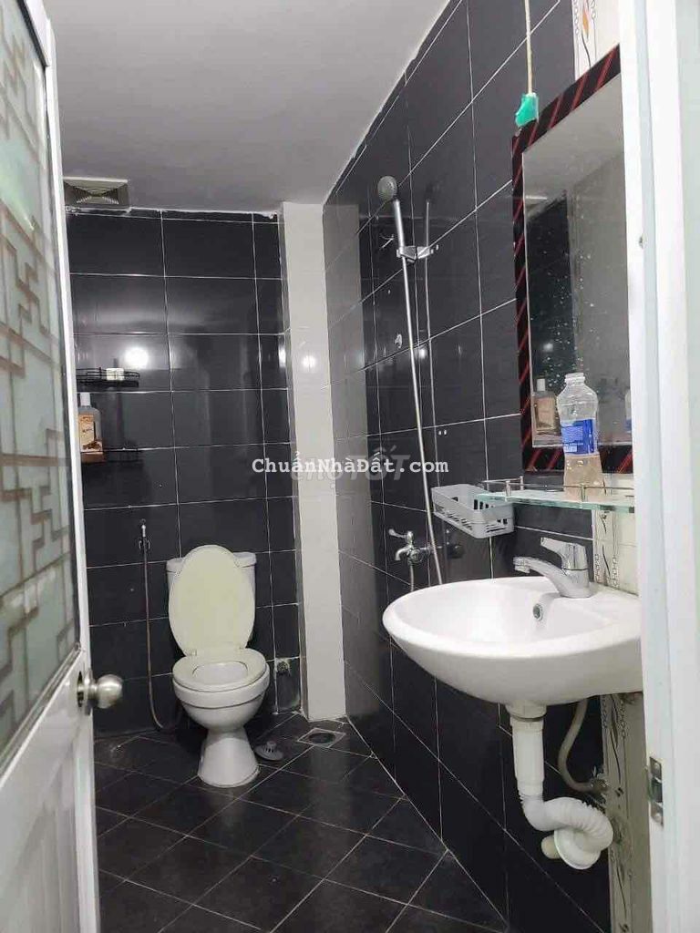 hạ giá bán nhanh nhà 2 tầng MT PHAN BÔI biển mỹ khê