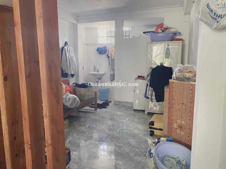 Nhà 3 tầng 3 mê - Giá cần bán nhanh Nhà 3 tầng 3 mê - Giá cần bán nhanh