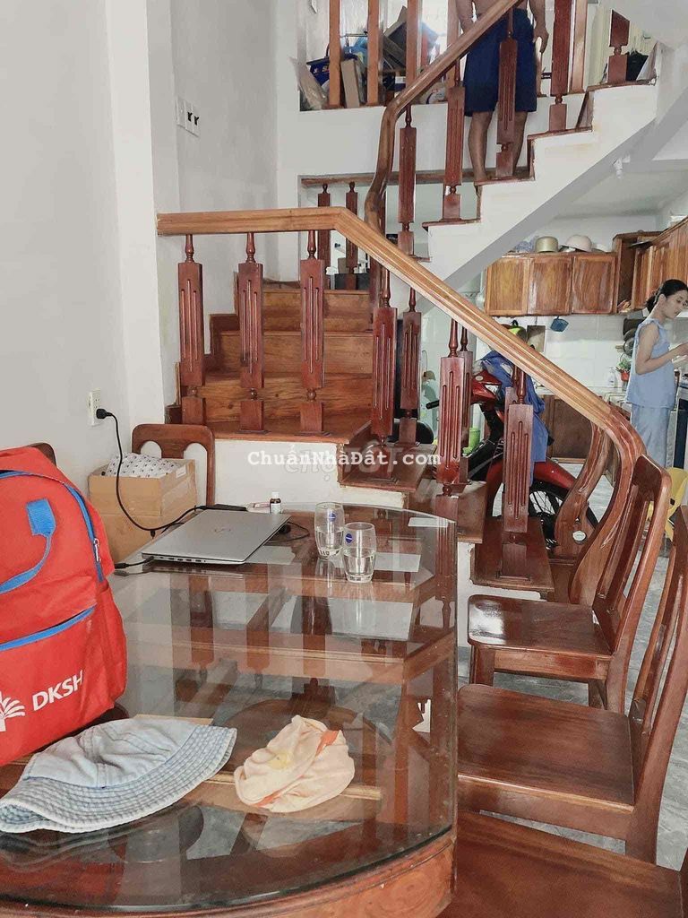 Nhà 3 tầng 3 mê - Giá cần bán nhanh Nhà 3 tầng 3 mê - Giá cần bán nhanh