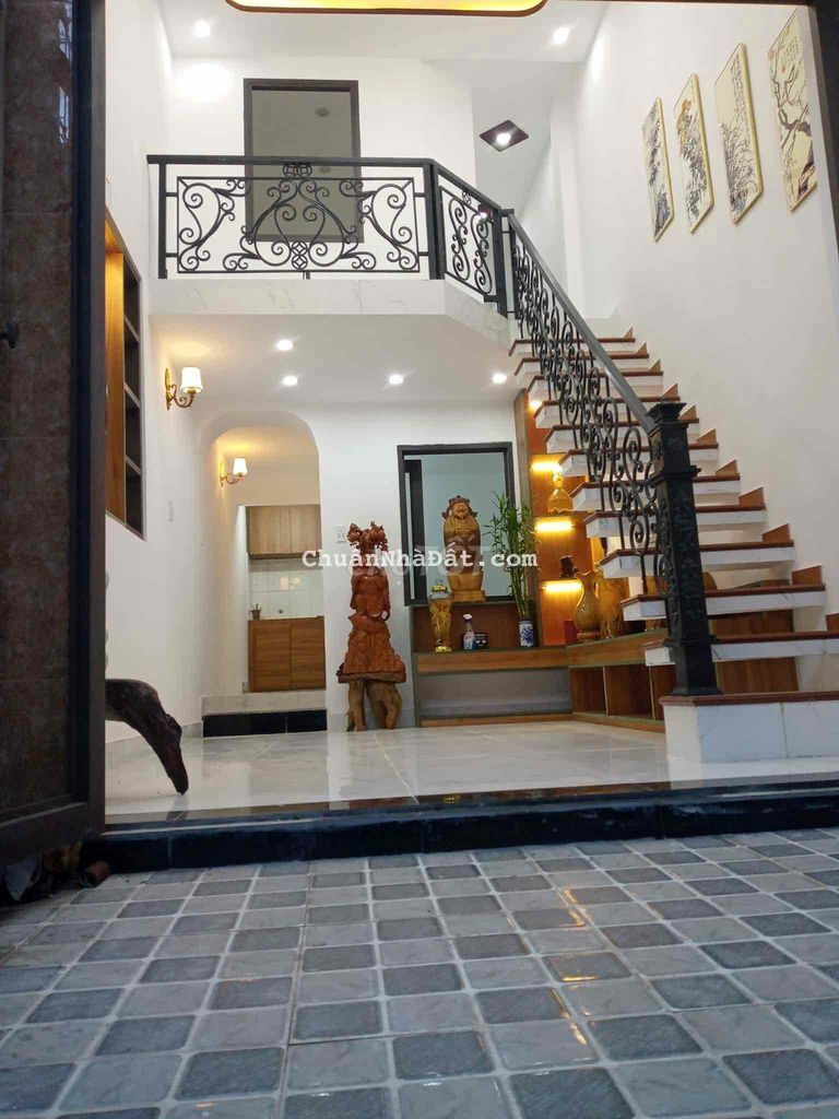 Bán nhà gác đúc kiệt Trần Cao Vân Bán nhà gác đúc kiệt Trần Cao Vân