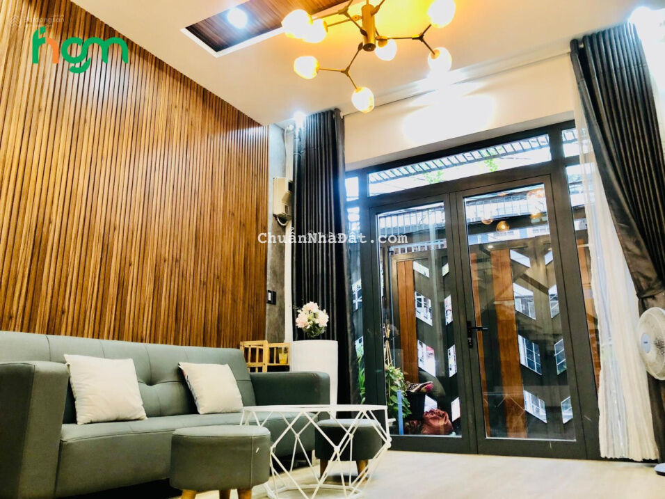 CHỦ CẦN BÁN NHÀ KIỆT FULL NỘI THẤT 3 TẦNG CÁCH SÂN BAY 2KM