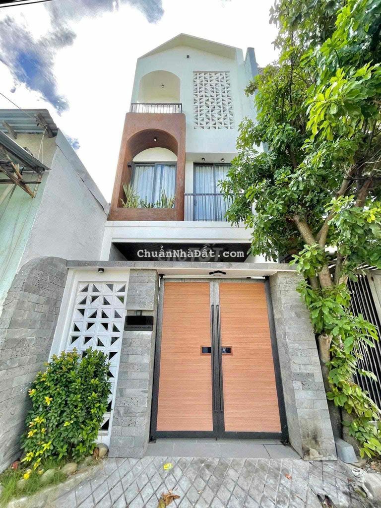 Bán nhà 3 tầng kiệt Oto Nguyễn Phước Nguyên