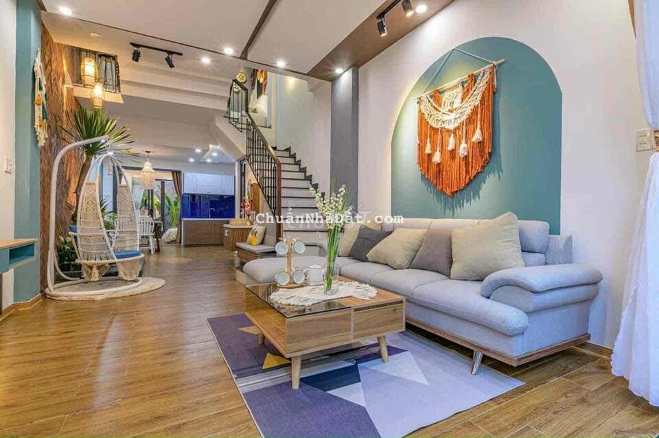 Nhà siêu đẹp 3 mê 3 tầng- Tặng lại nội thất như hình