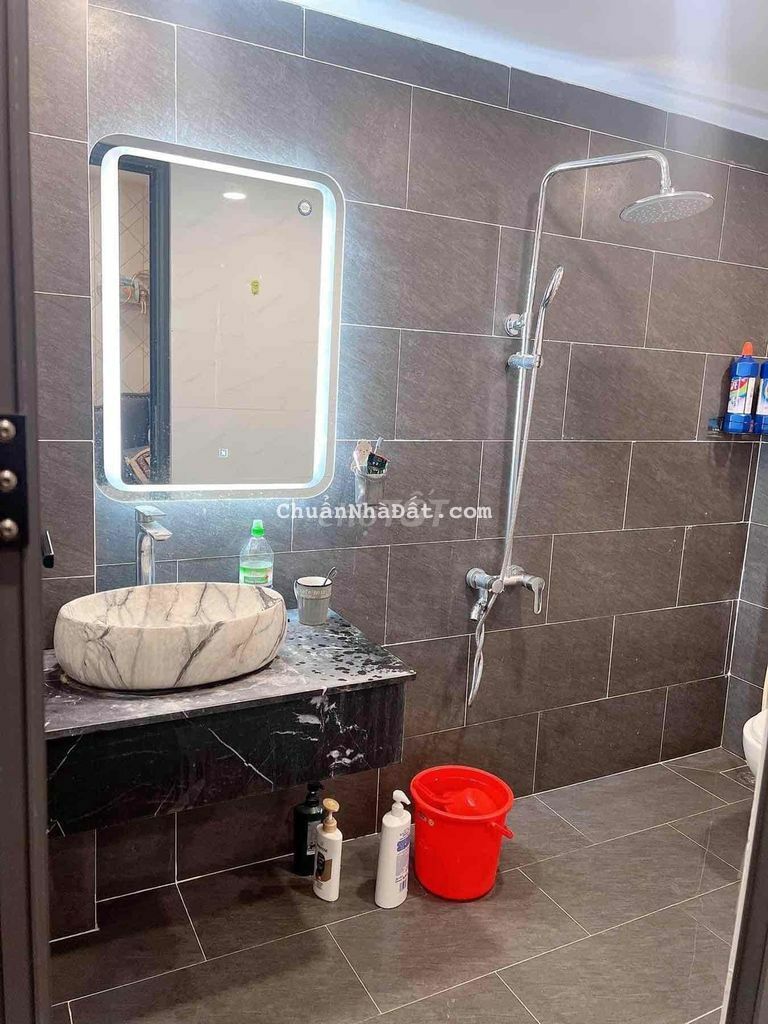 Bán Căn ô tô vào nhà cách  Cầu Tó 40m