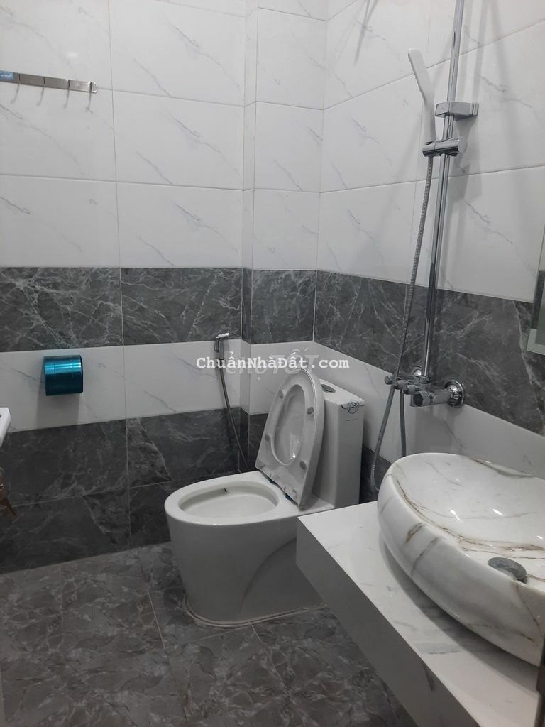 BÁN NHÀ CẦU TÓ THANH TRÌ NGÕ Ô TÔ ĐẬU