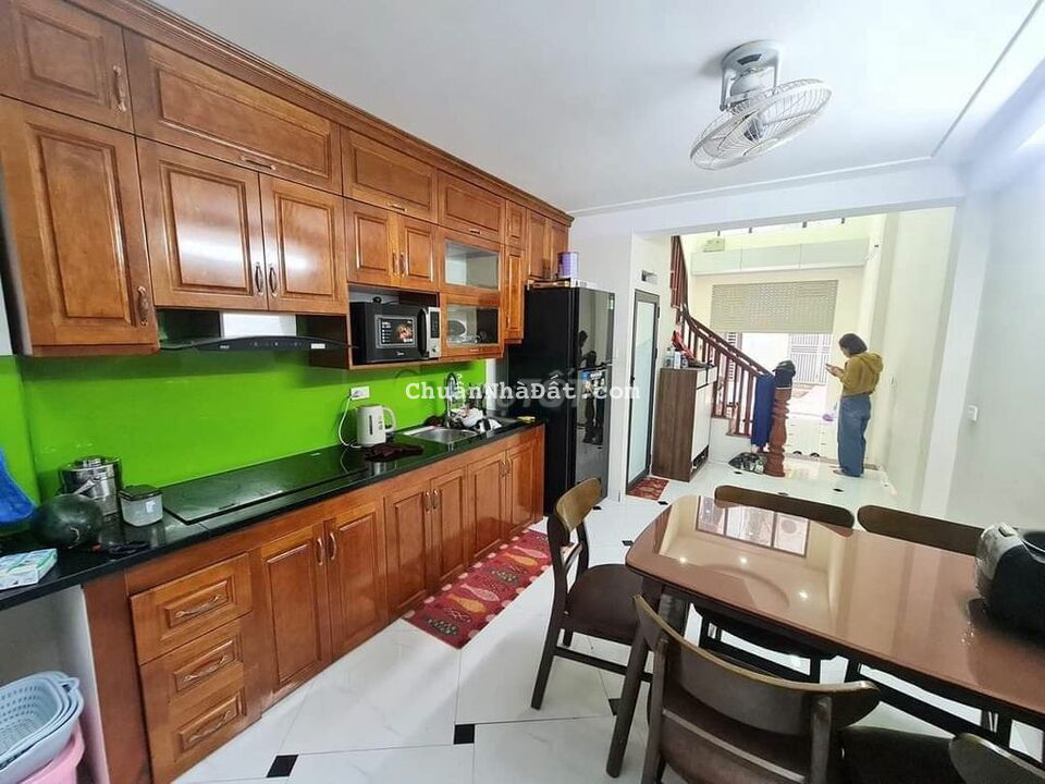 Bán nhà Cầu Tó 36m2,cách trường cao đẳng 300m,gần ôtô giá chỉ 2.38 tỷ Bán nhà Cầu Tó 36m2,cách trường cao đẳng 300m,gần ôtô giá chỉ 2.38 tỷ