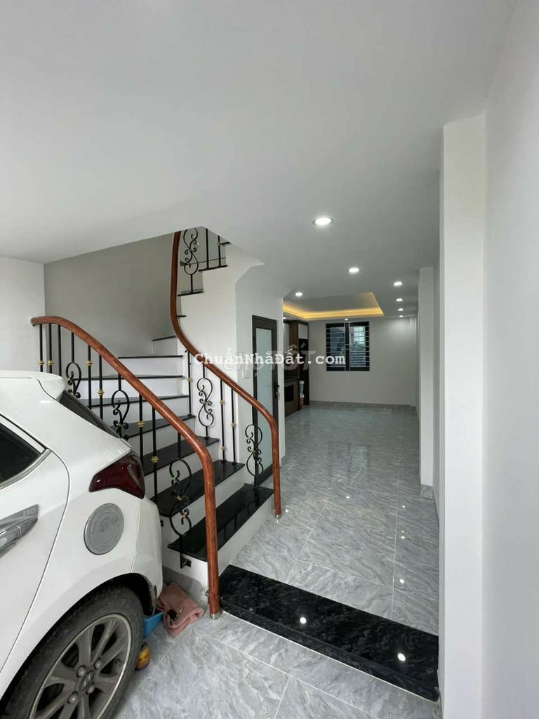 Bán nhà 4 tầng xe cất trong nhà xã tả thanh oai 2.4 tỷ