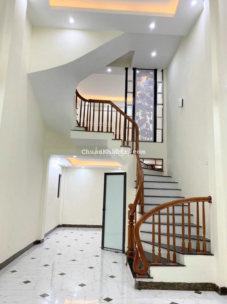 Nhà mới cầu tó siêu đẹp,vài bước ôtô,gần phố,ĐÔNG NAM MÁT MẺ  2.63 tỷ