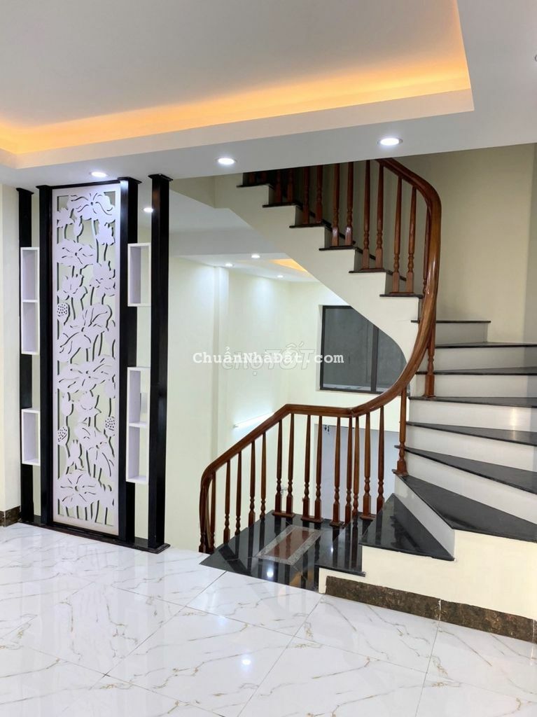 Nhà mới cầu tó siêu đẹp,vài bước ôtô,gần phố,ĐÔNG NAM MÁT MẺ  2.63 tỷ