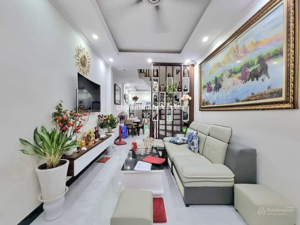 Bán nhà Triều Khúc Thanh Trì 38m 4T MT3,5m rất gần Nguyễn Xiển ngõ thông gần chợ tiện ích bạt ngàn