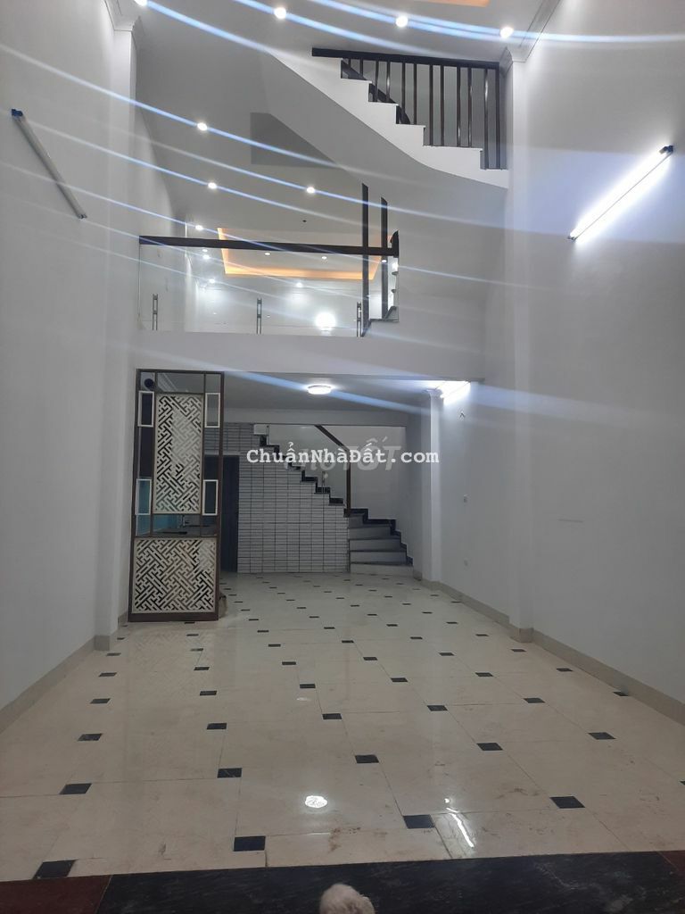 Chủ giảm chào bán căn 41m2 2,28 ti HỮU HÒA THANH TRÌ