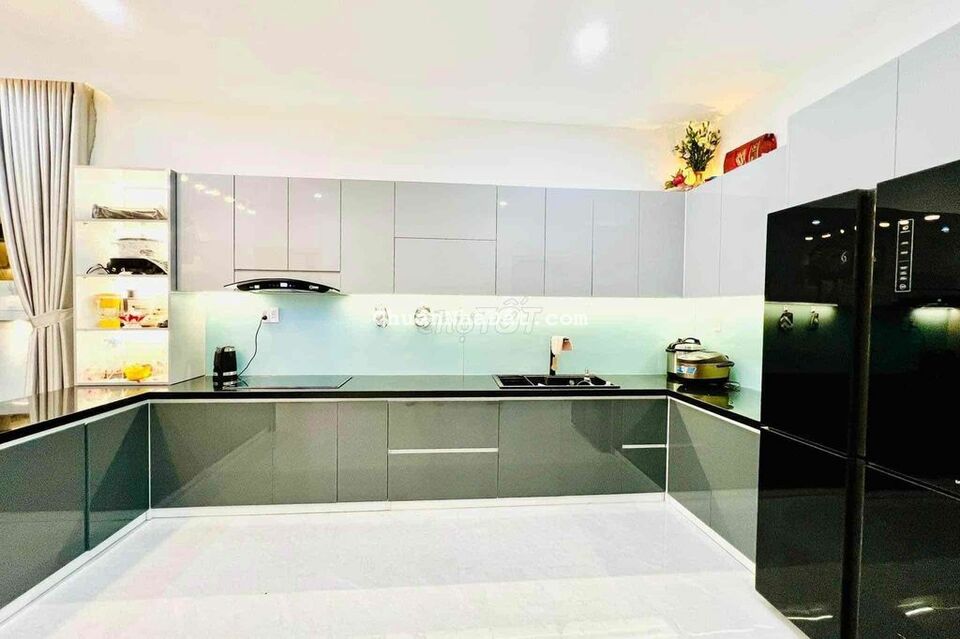 Bán nhà ngay cầu Hữu Hoà- ô tô tải vào nhà