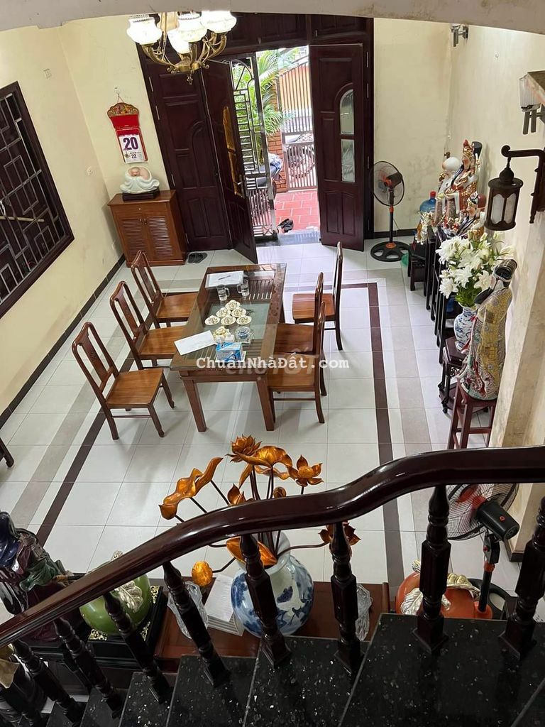 Nhà Tứ Hiệp giá rẻ, lô góc, ô tô 4 chỗ vào 68m 3 tầng chỉ 4.2 tỷ