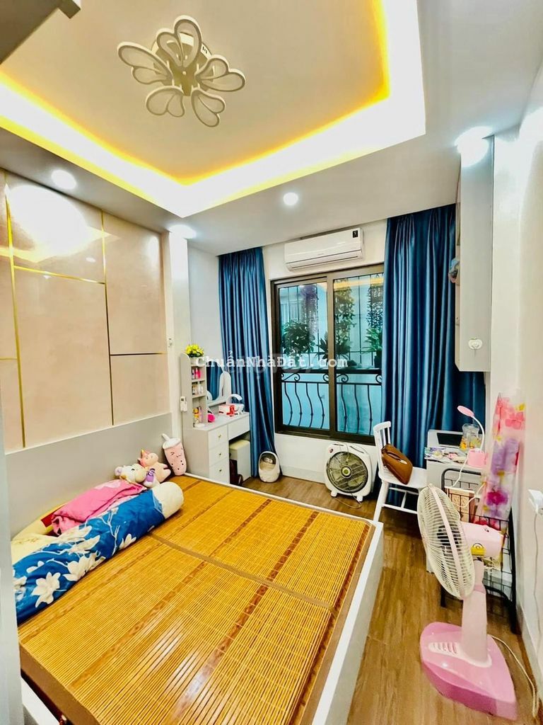 Siêu rẻ_Khương Trung_Oto_ngõ thông_full nội thất_sổ vuông đẹp_30M2*5T Siêu rẻ_Khương Trung_Oto_ngõ thông_full nội thất_sổ vuông đẹp_30M2*5T