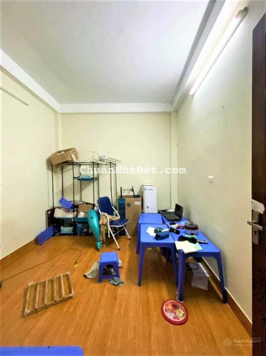 Chính chủ bán nhà 11 ngõ 1 Trường Chinh - 30m2 x 5 tầng - ngõ oto tải - giá 4.75 tỷ - lh 0938010596