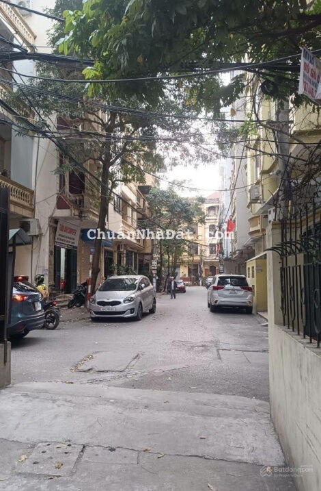 Bán nhà Lê Trọng Tấn, ngõ thoáng gần phố, 33m2, 4 tầng, MT 3,5m, 5 phòng ngủ giá 3 tỷ 3