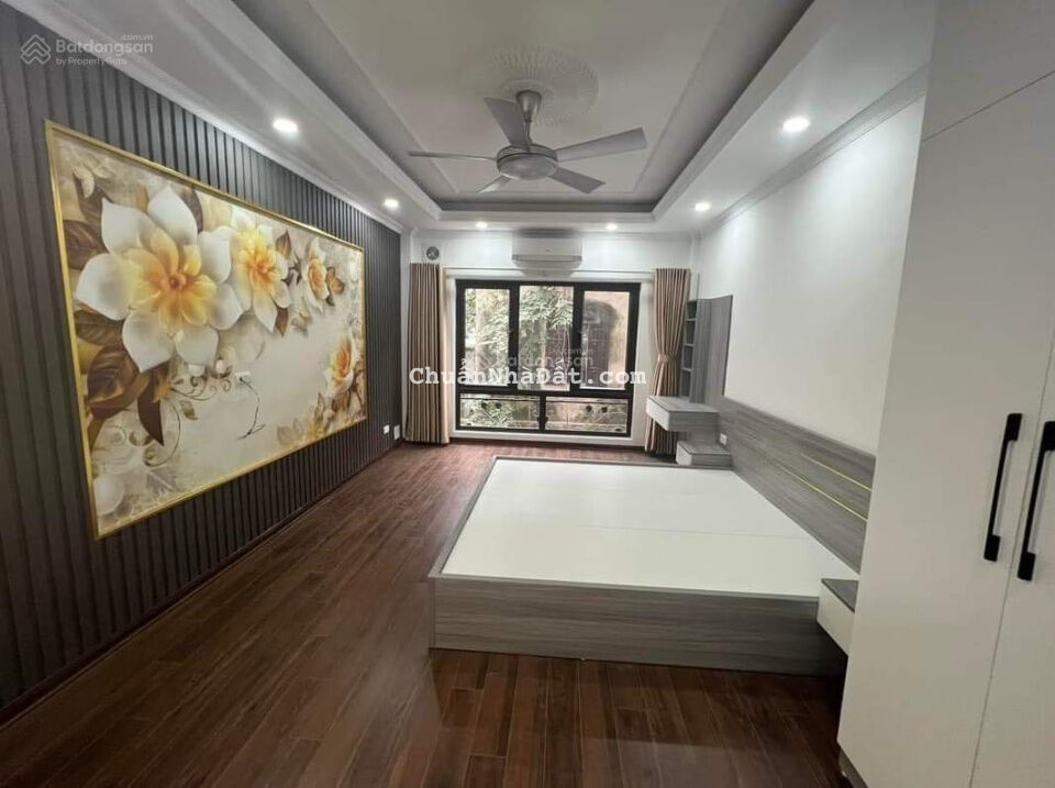 Bán nhà Lê Trọng Tấn, ngõ thoáng, 33m2, 4 tầng, mặt tiền 3,5m giá 3 tỷ 500