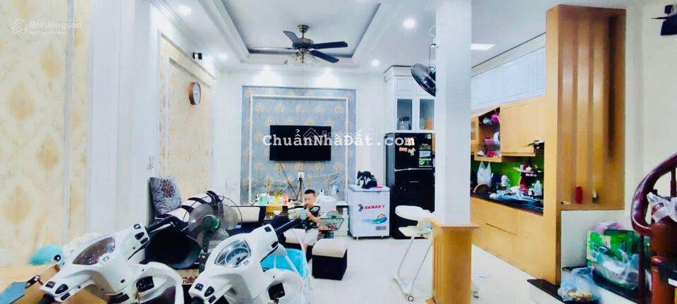 Bán nhà ở Khương Hạ, Thanh Xuân 35m2 4T MT 5m. Vị trí đẹp, nhà đẹp, ngõ thông, tiện ích ô tô đỗ gần