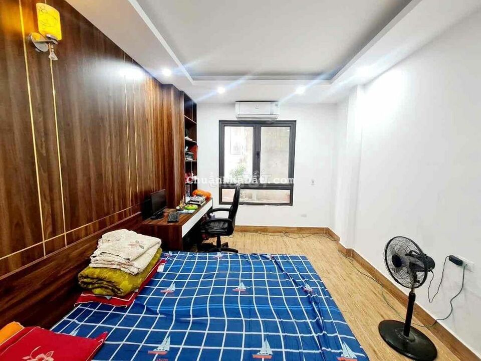 Cần bán gấp nhà Khương Đình _ô tô đỗ cổng _nhà mới ở luôn 38m*3T_3.65