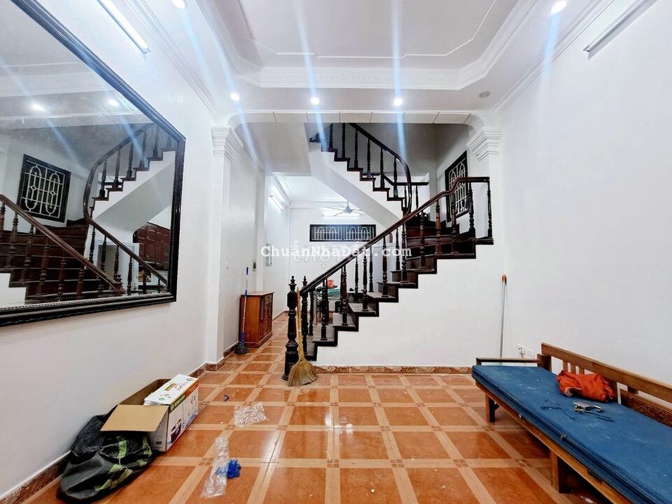 Hiếm! Nhà Khương Đình, ngõ rộng, thoáng, KD, ở ngay, 39m2*4T