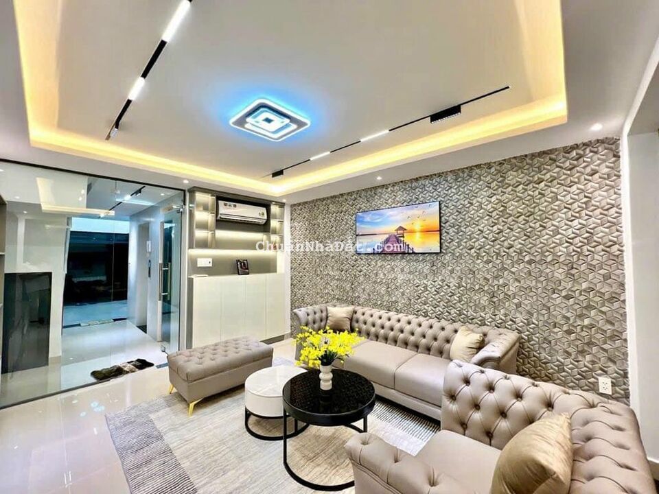 Bán Gấp Nhà Hoàng Đạo Thành 40m2*6T, Phân Lô, Dân Trí , An Ninh Tốt